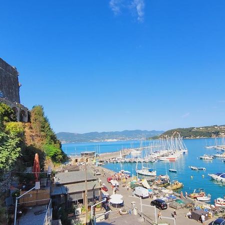 L'Arpara Casa Al Molo Dal Mare Al Castello 레리치 외부 사진