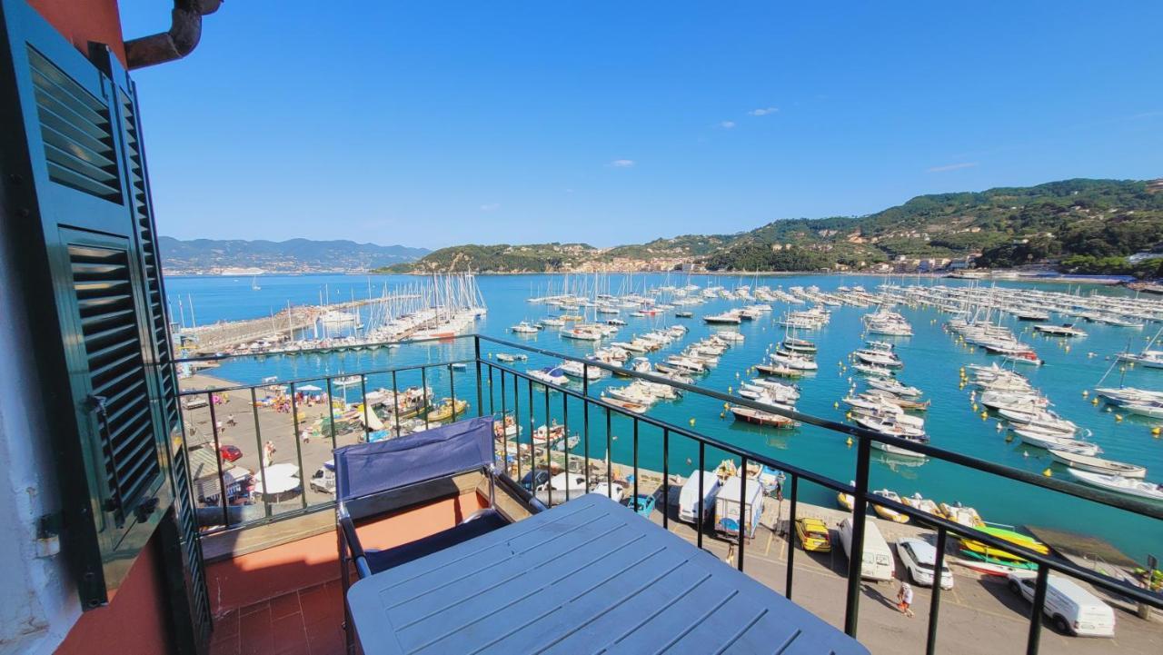 L'Arpara Casa Al Molo Dal Mare Al Castello 레리치 외부 사진
